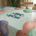 مفرش سفرة مشمع حراري باللونات العيد - Image 3